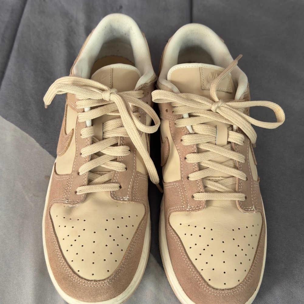 Nike Men's Cream and Brown Sneakers